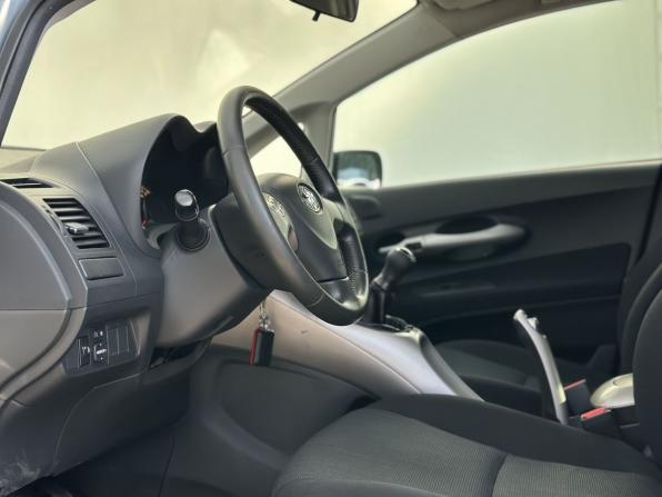 Toyota Auris I с пробегом 2008 года, цена 580 000 рублей, 234710 км, хэтчбек, Автокод Объявления
