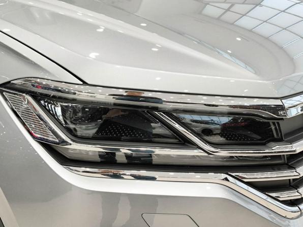 Volkswagen Touareg III с пробегом 2023 года, цена 8 630 000 рублей, 42632 км, внедорожник, Автокод Объявления