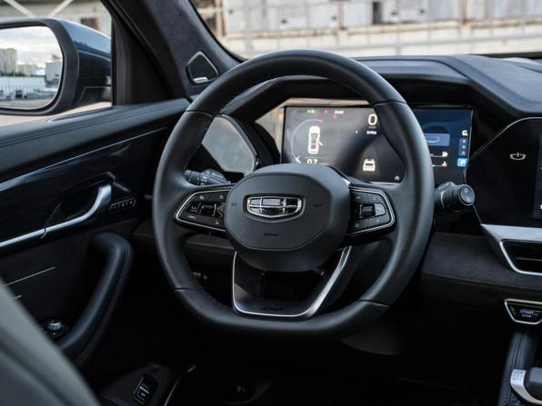 Geely Monjaro I с пробегом 2025 года, цена 3 600 000 рублей, 5290 км, внедорожник, Автокод Объявления