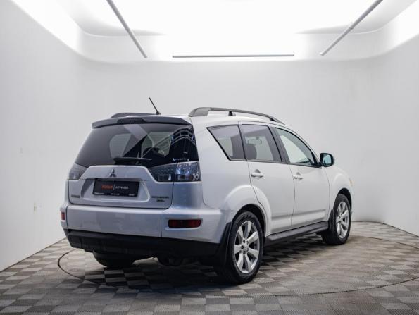 Mitsubishi Outlander II Рестайлинг с пробегом 2011 года, цена 1 024 000 рублей, 273100 км, внедорожник, Автокод Объявления