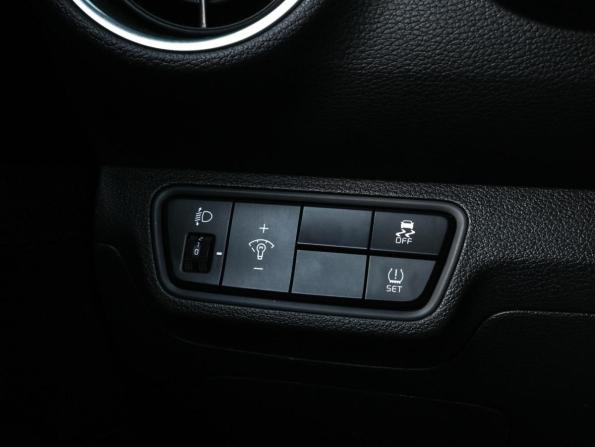 Kia Cerato IV с пробегом 2018 года, цена 1 999 000 рублей, 101194 км, седан, Автокод Объявления