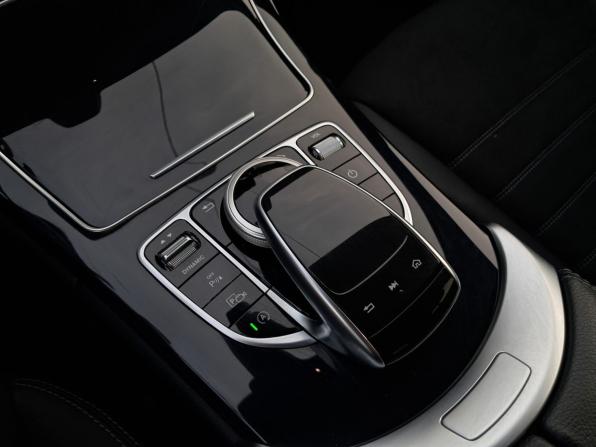 Mercedes-Benz C-Класс IV (W205) Рестайлинг с пробегом 2019 года, цена 2 960 000 рублей, 69417 км, седан, Автокод Объявления