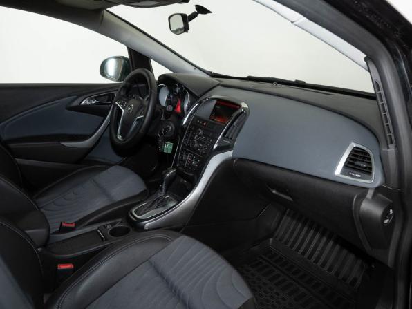 Opel Astra J Рестайлинг с пробегом 2014 года, цена 955 000 рублей, 138000 км, хэтчбек, Автокод Объявления