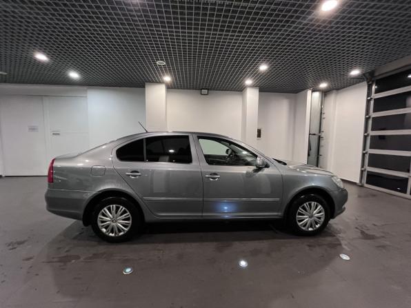 Skoda Octavia II (A5) Рестайлинг с пробегом 2013 года, цена 730 000 рублей, 266458 км, лифтбек, Автокод Объявления