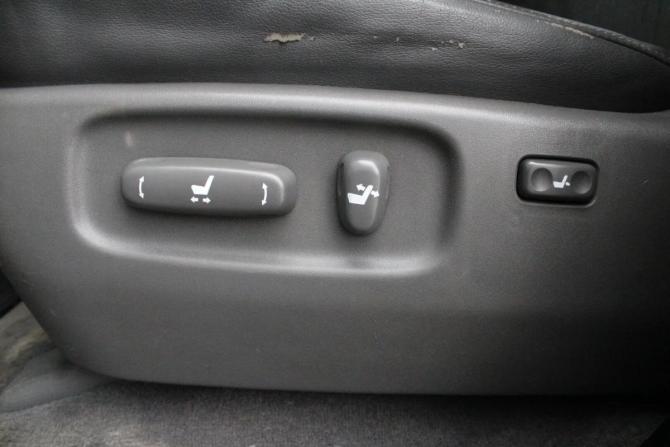Toyota Land Cruiser 200 Series с пробегом 2008 года, цена 1 899 000 рублей, 487000 км, внедорожник, Автокод Объявления