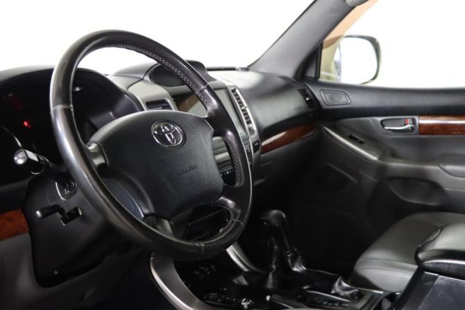 Toyota Land Cruiser Prado 120 Series с пробегом 2007 года, цена 1 939 990 рублей, 255330 км, внедорожник, Автокод Объявления