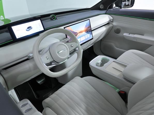 Exeed Exlantix ET с пробегом 2025 года, цена 5 740 000 рублей, 2800 км, внедорожник, Автокод Объявления