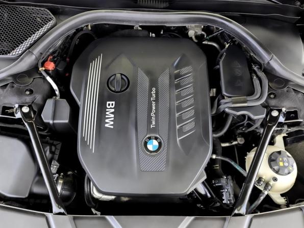 BMW 7 серии VI (G11/G12) с пробегом 2016 года, цена 2 950 000 рублей, 179329 км, седан, Автокод Объявления