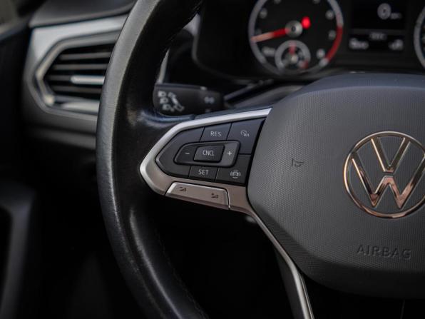 Volkswagen Polo VI с пробегом 2022 года, цена 1 777 000 рублей, 60054 км, лифтбек, Автокод Объявления