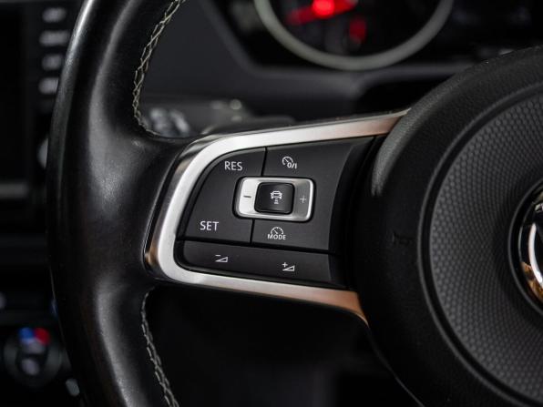 Volkswagen Touran II с пробегом 2016 года, цена 1 400 500 рублей, 135762 км, компактвэн, Автокод Объявления