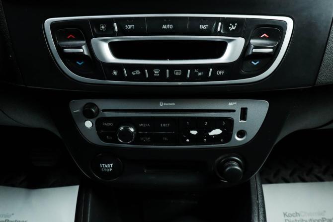 Renault Fluence I Рестайлинг с пробегом 2013 года, цена 689 000 рублей, 308633 км, седан, Автокод Объявления