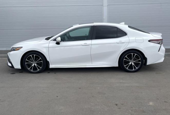 Toyota Camry VIII (XV70) Рестайлинг с пробегом 2021 года, цена 3 115 000 рублей, 21753 км, седан, Автокод Объявления