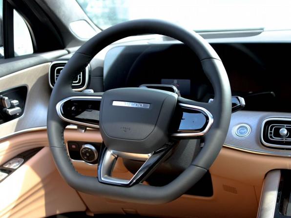 Jaecoo J8 с пробегом 2024 года, цена 4 479 900 рублей, 3000 км, внедорожник, Автокод Объявления
