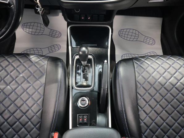 Mitsubishi Outlander III Рестайлинг 2 с пробегом 2017 года, цена 1 824 000 рублей, 150859 км, внедорожник, Автокод Объявления