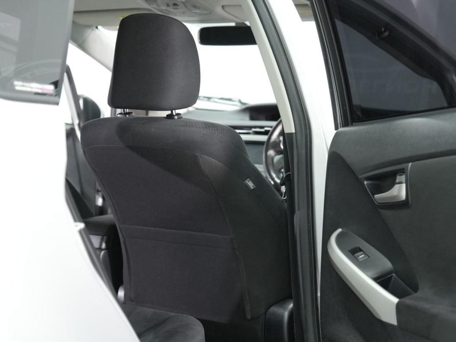 Toyota Prius III Рестайлинг (XW30) Новосибирск  - изображение 21