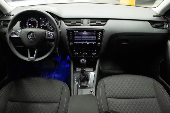 Skoda Octavia III (A7) Рестайлинг с пробегом 2018 года, цена 1 749 000 рублей, 175939 км, лифтбек, Автокод Объявления