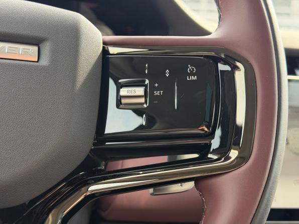 Land Rover Range Rover Evoque II Рестайлинг с пробегом 2025 года, цена 5 690 000 рублей, 25 км, внедорожник, Автокод Объявления