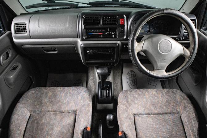 Suzuki Jimny III с пробегом 2001 года, цена 429 000 рублей, 187420 км, внедорожник, Автокод Объявления