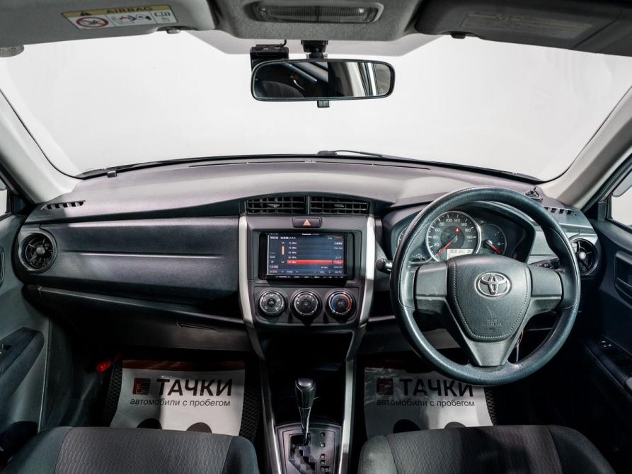 Toyota Corolla XI (E160 E170 E180) Рестайлинг 1 Чита  - изображение 5