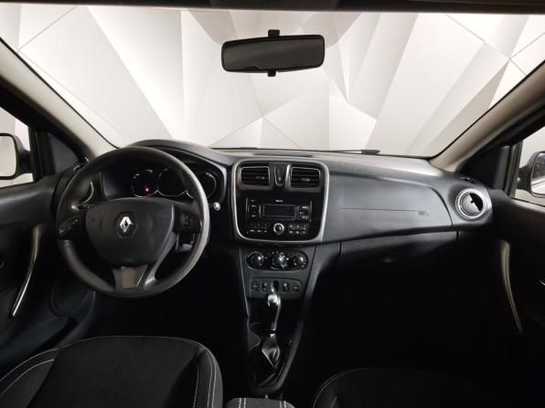 Renault Logan II с пробегом 2018 года, цена 519 000 рублей, 191622 км, седан, Автокод Объявления