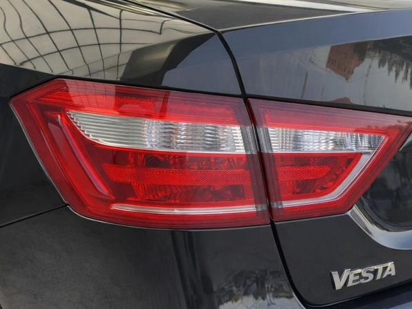 Lada (ВАЗ) Vesta I с пробегом 2021 года, цена 997 000 рублей, 99098 км, седан, Автокод Объявления