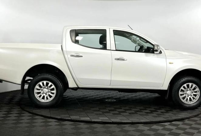 Mitsubishi L200 V с пробегом 2017 года, цена 2 490 000 рублей, 86825 км, offers.body_type.unknown, Автокод Объявления