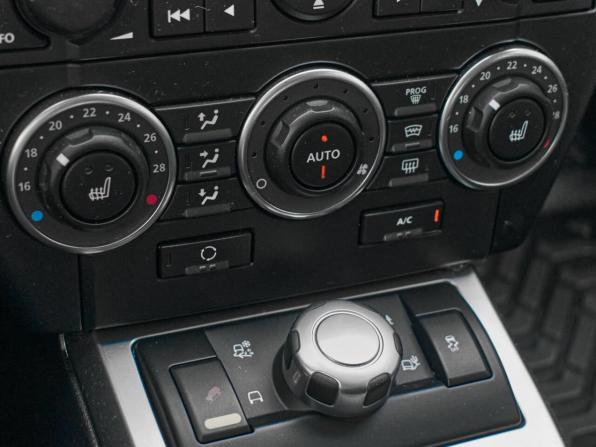 Land Rover Freelander II Рестайлинг с пробегом 2010 года, цена 1 350 000 рублей, 248602 км, внедорожник, Автокод Объявления