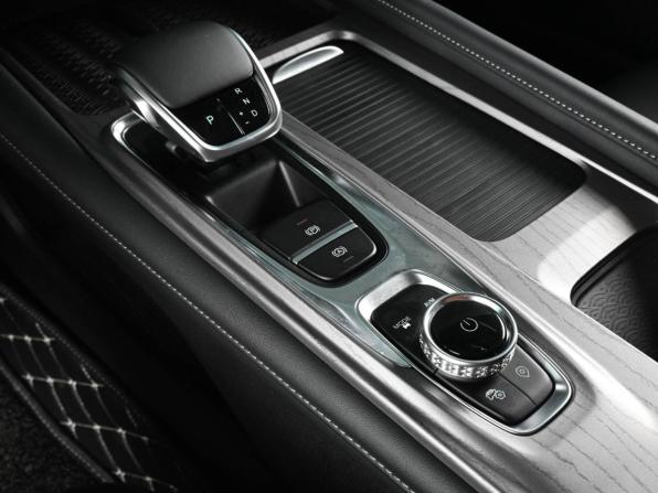 Chery Arrizo 8 с пробегом 2023 года, цена 2 199 000 рублей, 9296 км, седан, Автокод Объявления