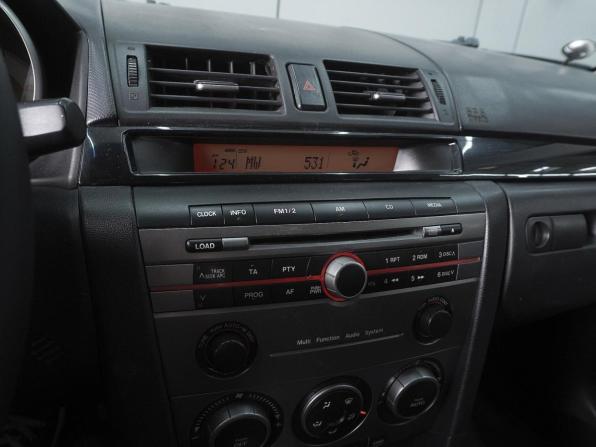 Mazda 3 I (BK) Рестайлинг с пробегом 2007 года, цена 699 000 рублей, 260375 км, седан, Автокод Объявления