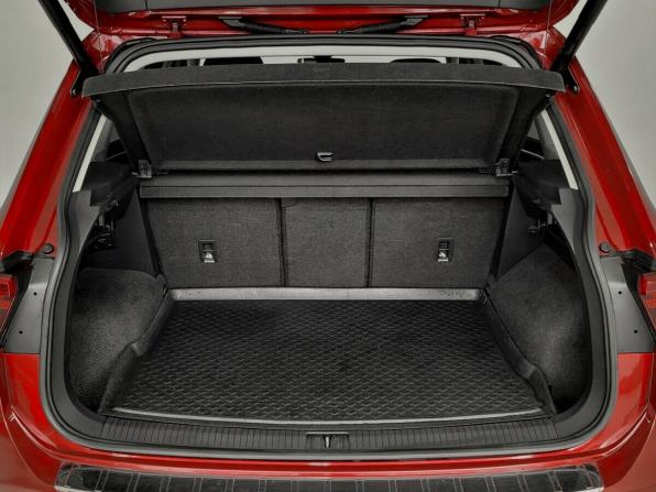 Volkswagen Tiguan II с пробегом 2019 года, цена 2 600 000 рублей, 89709 км, внедорожник, Автокод Объявления