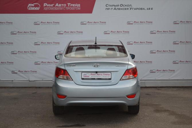 Hyundai Solaris I с пробегом 2014 года, цена 930 000 рублей, 75514 км, седан, Автокод Объявления
