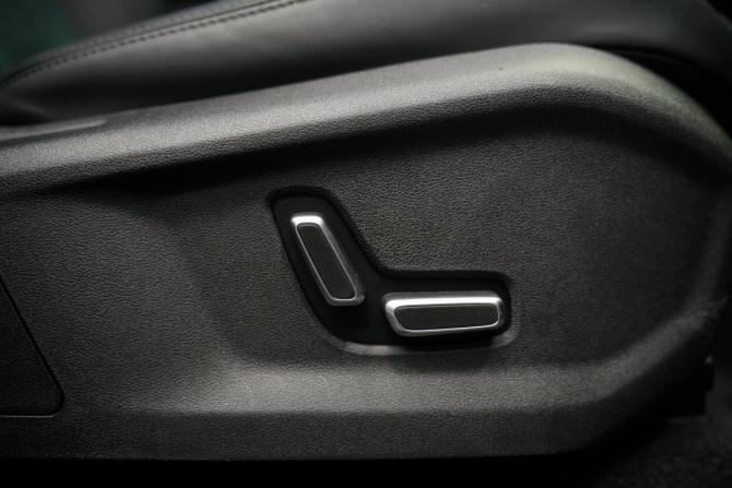 Geely Monjaro I Рестайлинг (China Market) с пробегом 2024 года, цена 3 455 000 рублей, 38000 км, внедорожник, Автокод Объявления