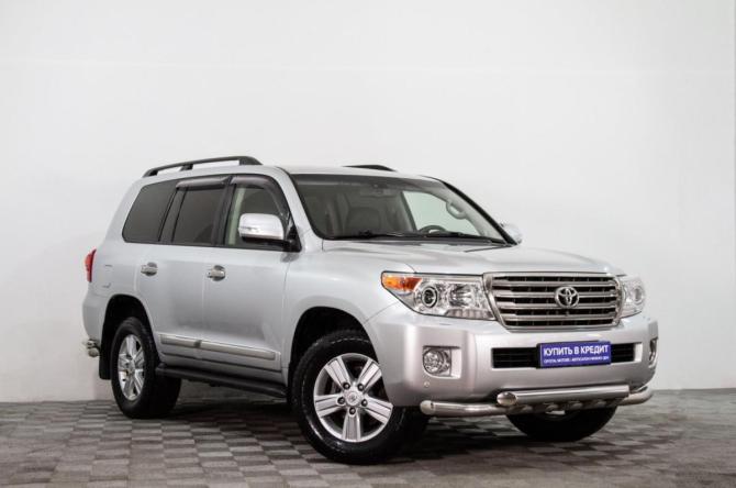 Toyota Land Cruiser 200 Series Рестайлинг 1