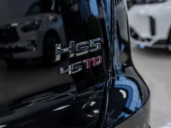 Hongqi HS5 I Рестайлинг с пробегом 2024 года, цена 4 450 000 рублей, 18 км, внедорожник, Автокод Объявления