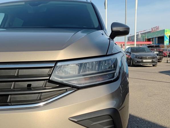 Volkswagen Tiguan II Рестайлинг с пробегом 2021 года, цена 2 500 000 рублей, 115000 км, внедорожник, Автокод Объявления