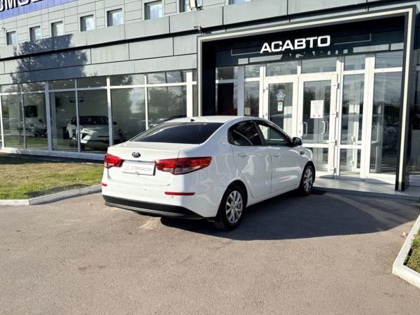Kia Rio III Рестайлинг с пробегом 2016 года, цена 865 000 рублей, 174517 км, седан, Автокод Объявления