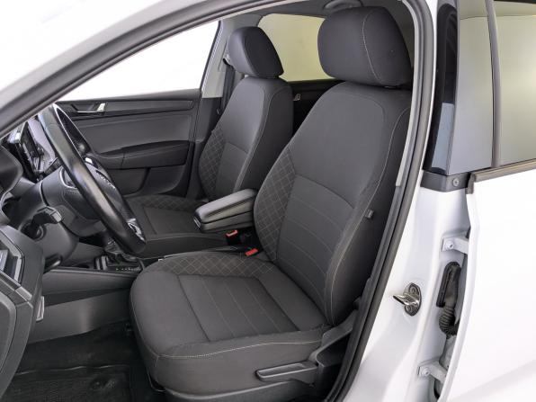 Skoda Rapid II с пробегом 2020 года, цена 1 495 000 рублей, 98046 км, лифтбек, Автокод Объявления