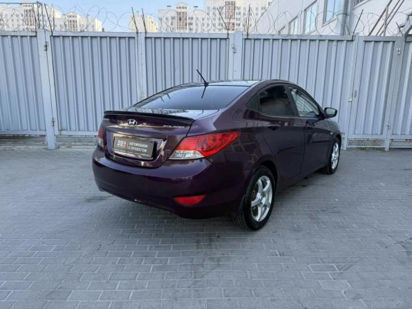 Hyundai Solaris I с пробегом 2012 года, цена 649 000 рублей, 282919 км, седан, Автокод Объявления