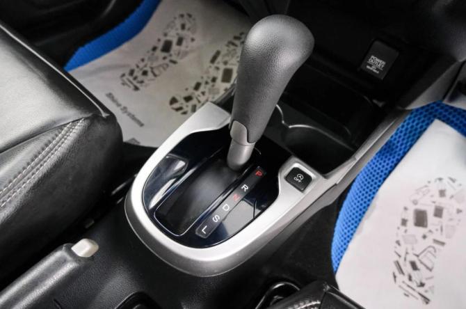Honda Fit III с пробегом 2015 года, цена 999 000 рублей, 84000 км, хэтчбек, Автокод Объявления
