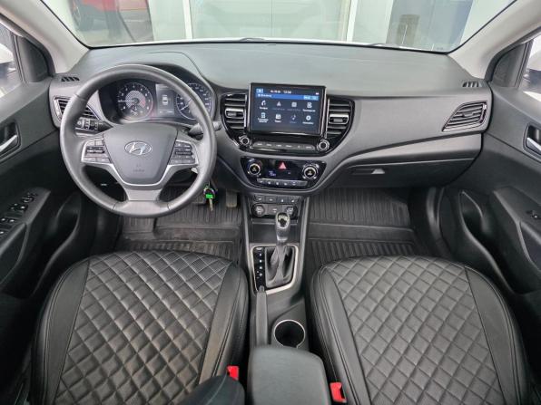 Hyundai Solaris II Рестайлинг с пробегом 2022 года, цена 1 789 000 рублей, 23482 км, седан, Автокод Объявления
