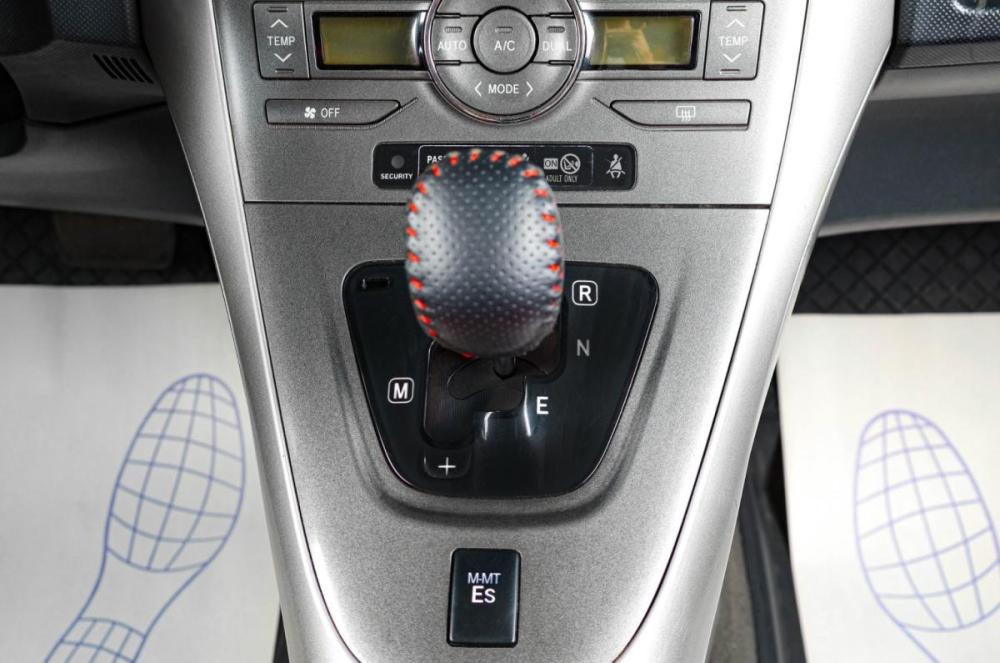 Toyota Auris I Тюмень  - изображение 17