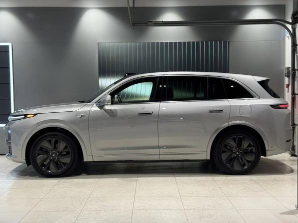 Li Auto (Lixiang) L7 I Рестайлинг с пробегом 2024 года, цена 7 240 000 рублей, 31000 км, внедорожник, Автокод Объявления