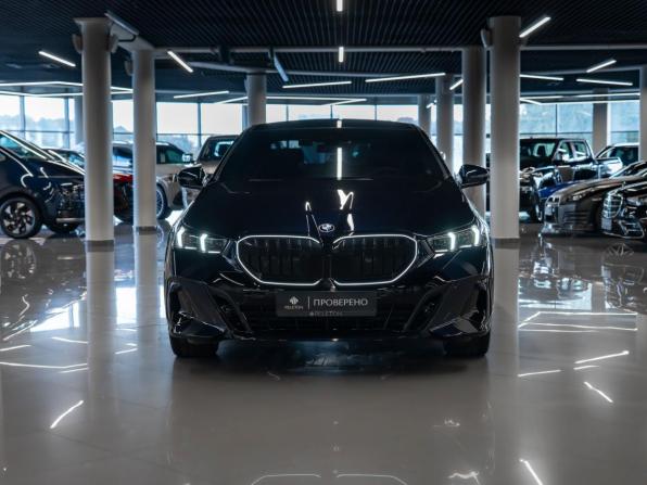 BMW 5 серии VIII (G60/G61/G68) с пробегом 2024 года, цена 8 600 000 рублей, 5070 км, седан, Автокод Объявления
