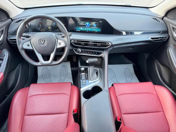 Changan Eado Plus с пробегом 2023 года, цена 1 900 000 рублей, 5460 км, седан, Автокод Объявления