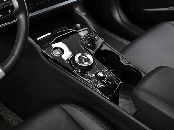 Kia Sportage V с пробегом 2021 года, цена 2 599 000 рублей, 63000 км, внедорожник, Автокод Объявления