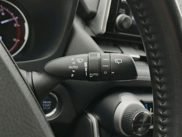 Toyota RAV4 V (XA50) с пробегом 2022 года, цена 3 350 000 рублей, 105773 км, внедорожник, Автокод Объявления