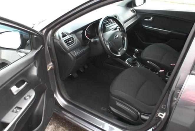 Kia Rio III Рестайлинг с пробегом 2016 года, цена 1 015 000 рублей, 95315 км, хэтчбек, Автокод Объявления