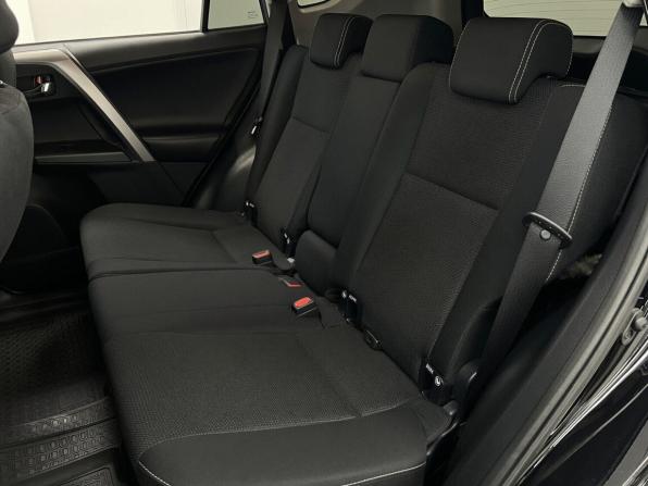 Toyota RAV4 IV (XA40) Рестайлинг с пробегом 2018 года, цена 2 680 000 рублей, 101609 км, внедорожник, Автокод Объявления