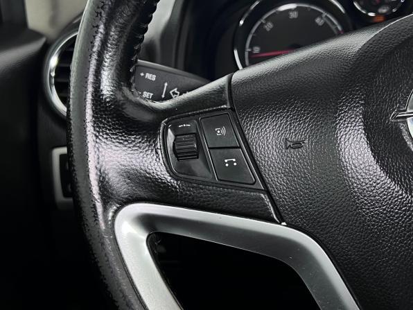 Opel Antara I Рестайлинг с пробегом 2015 года, цена 1 350 000 рублей, 190614 км, внедорожник, Автокод Объявления