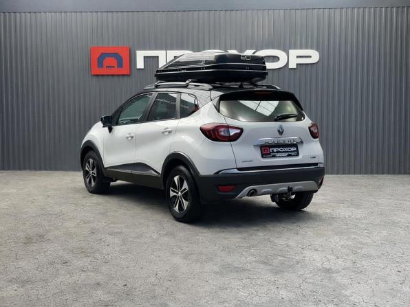Renault Kaptur I с пробегом 2017 года, цена 1 427 000 рублей, 181124 км, внедорожник, Автокод Объявления